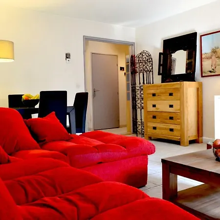 Hyper Centre - Beaux Art -50m2- 2 A 4 Pers * Montpellier